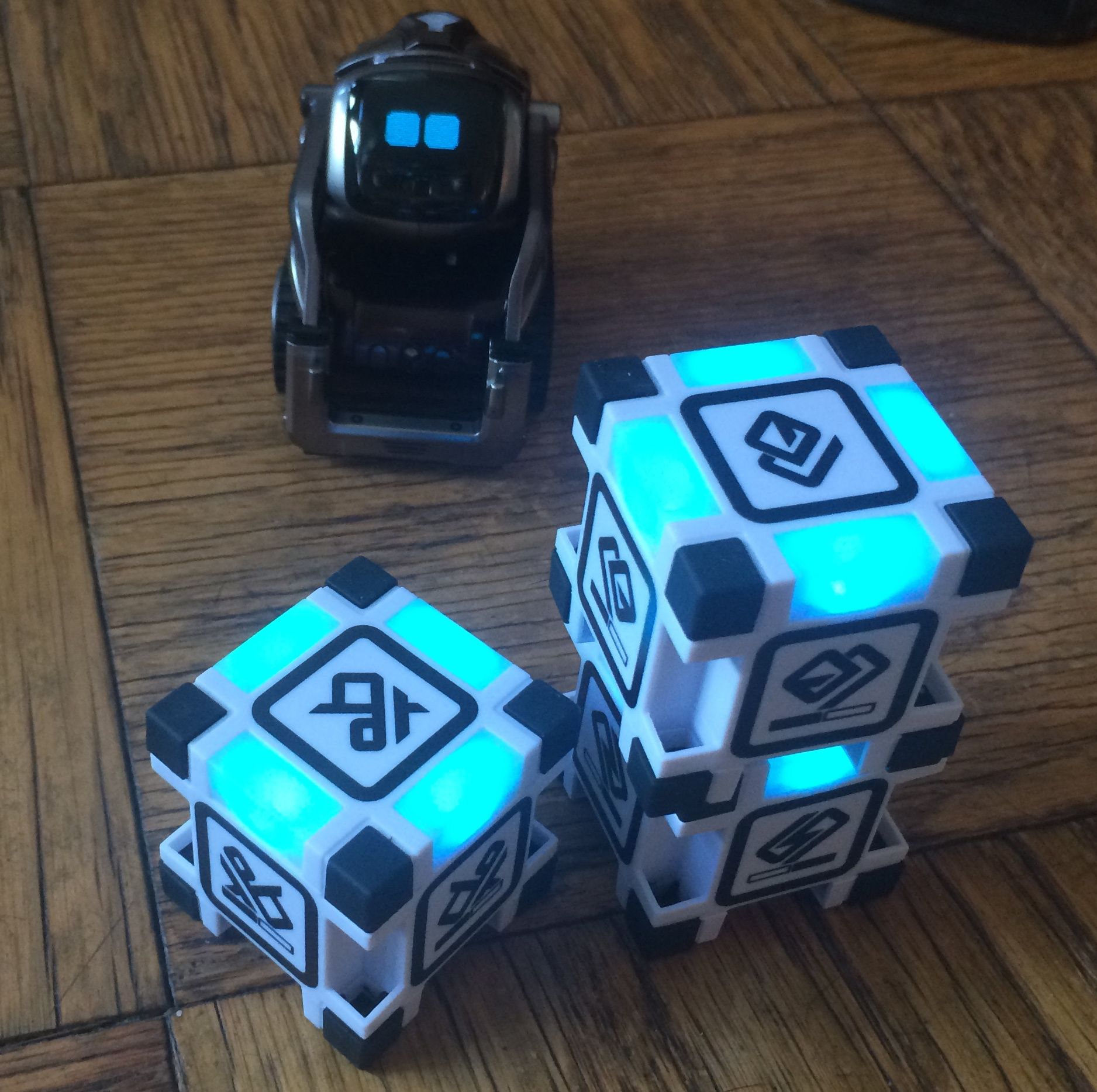 Anki Cozmo Robot Review: Coding toy for kids - Gearbrain