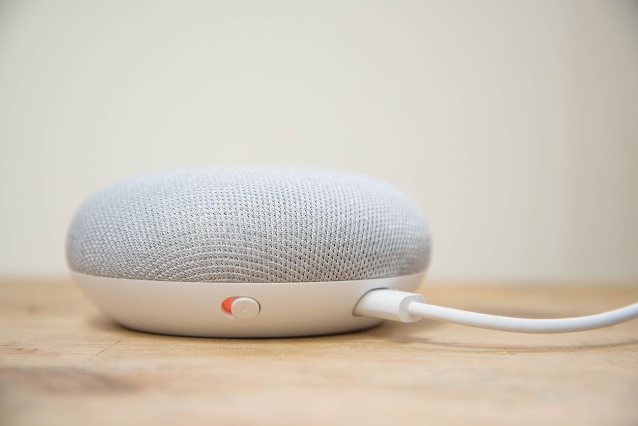 Google Home mini speaker photo