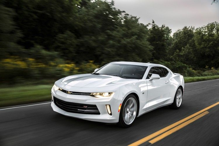 photo of Chevrolet camero on the road