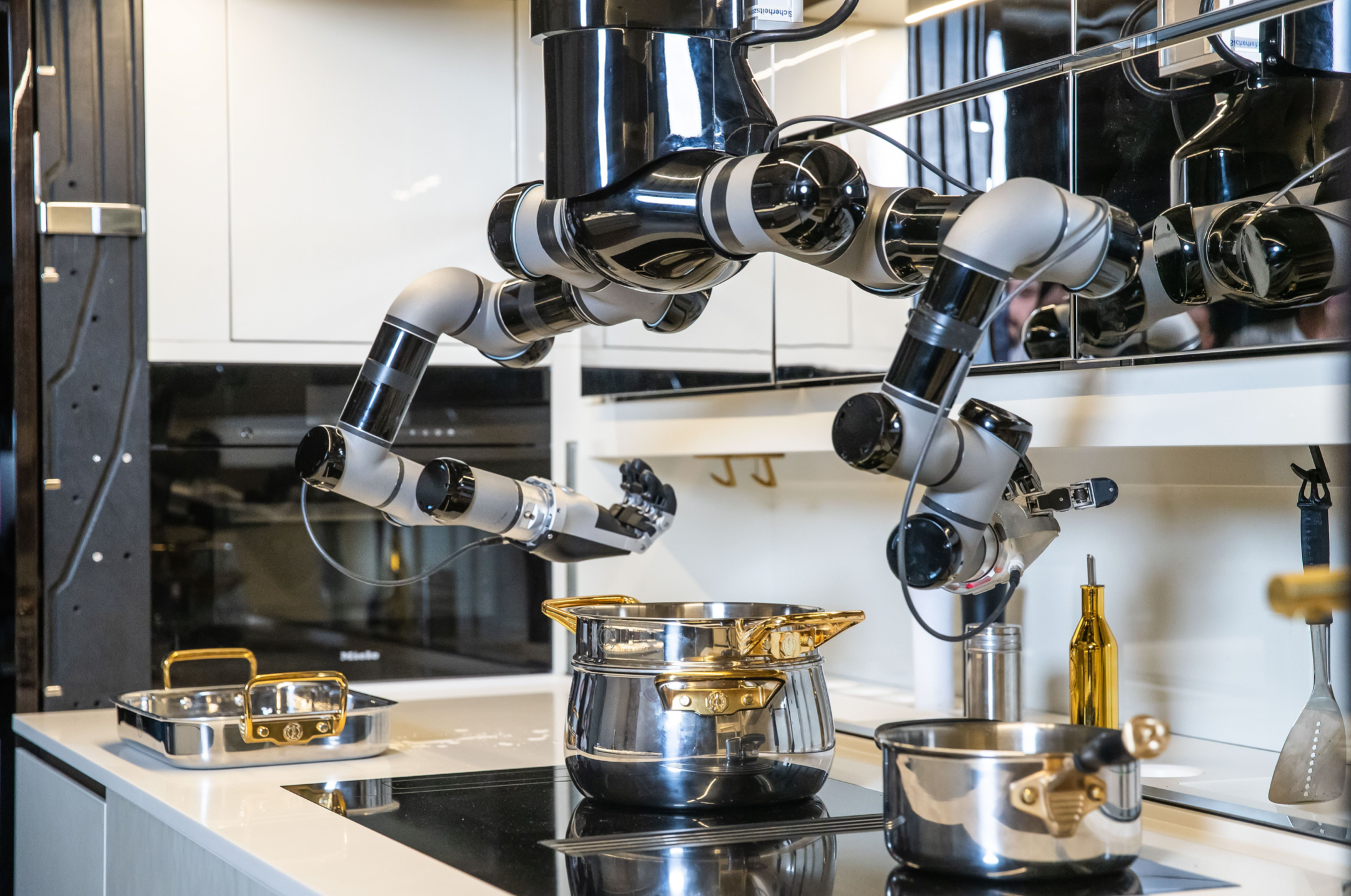 Robotic Commercial Kitchen Equipment